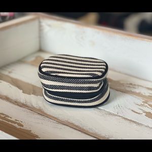 NWT Thirty One Cute Case twill stripe